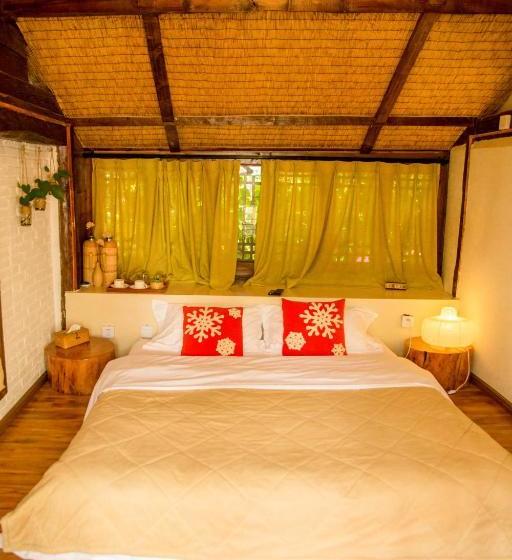 Lijiang Shuhe Qingtao Inn