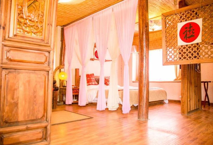 Lijiang Shuhe Qingtao Inn