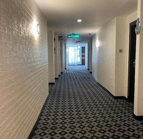 New World Express Motel