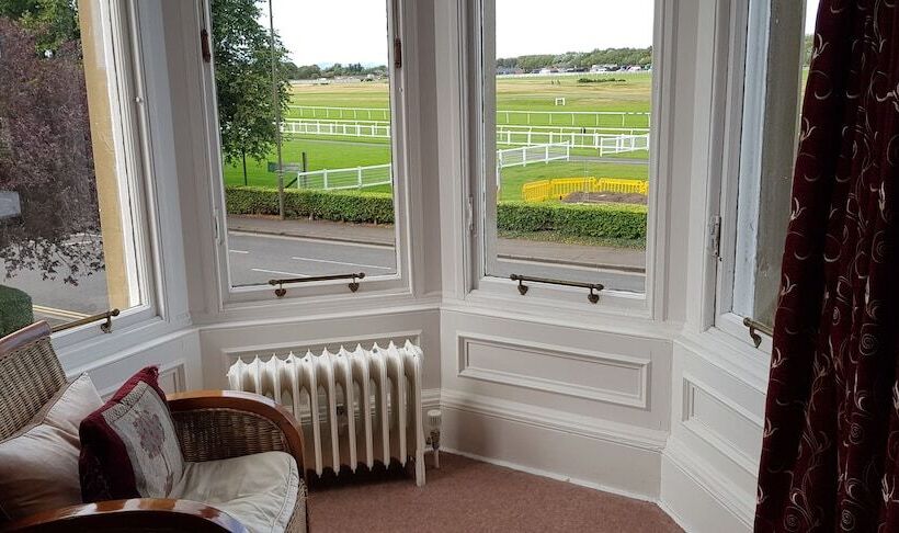 Пансион Arden House   Rooms With Continental Breakfast