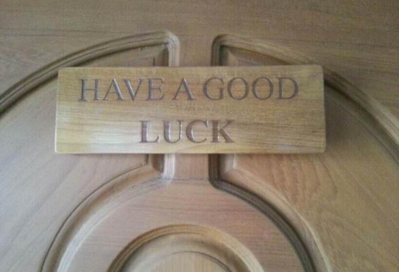 پانسیون Chan Myae Guest House