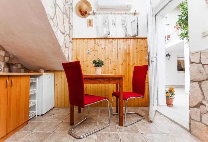 膳宿费 Guest House Mara