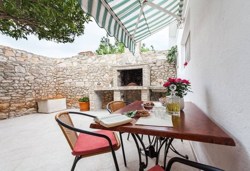 膳宿费 Guest House Mara