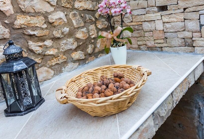 膳宿费 Guest House Mara