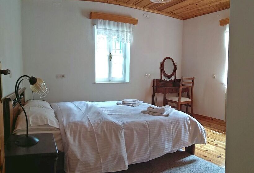 بنسيون Guesthouse Iro