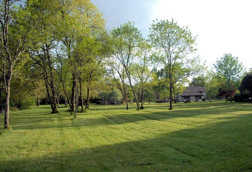 פנסיון Les Arbousiers