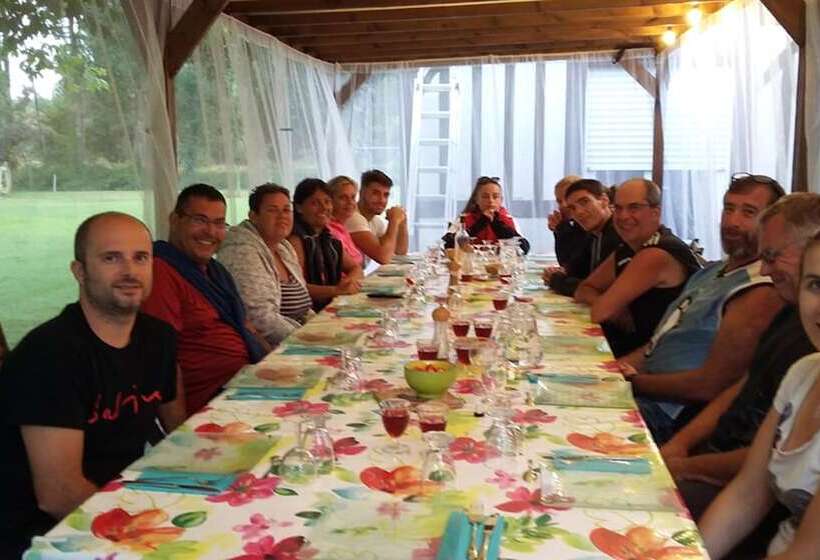 פנסיון Les Arbousiers