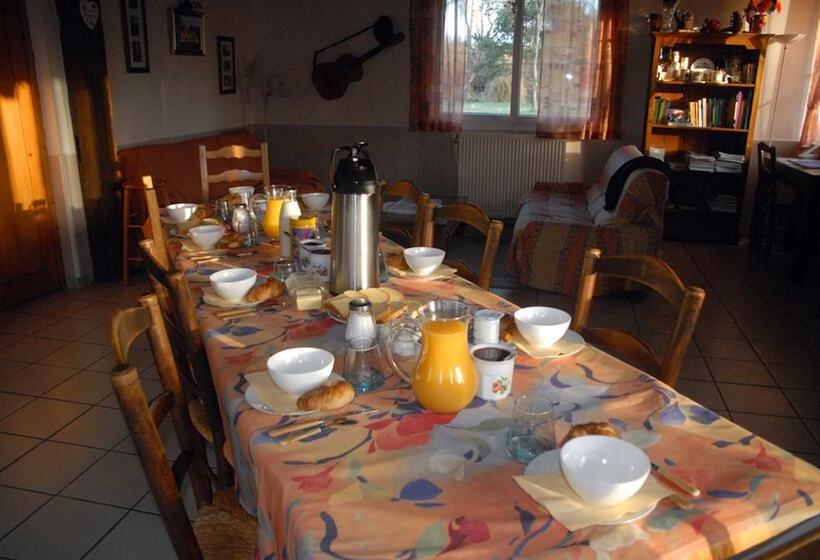 פנסיון Les Arbousiers