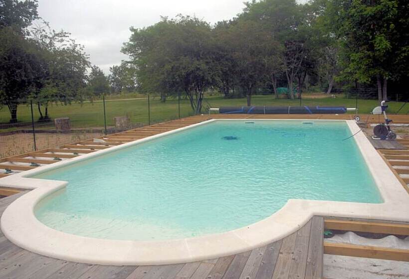 פנסיון Les Arbousiers