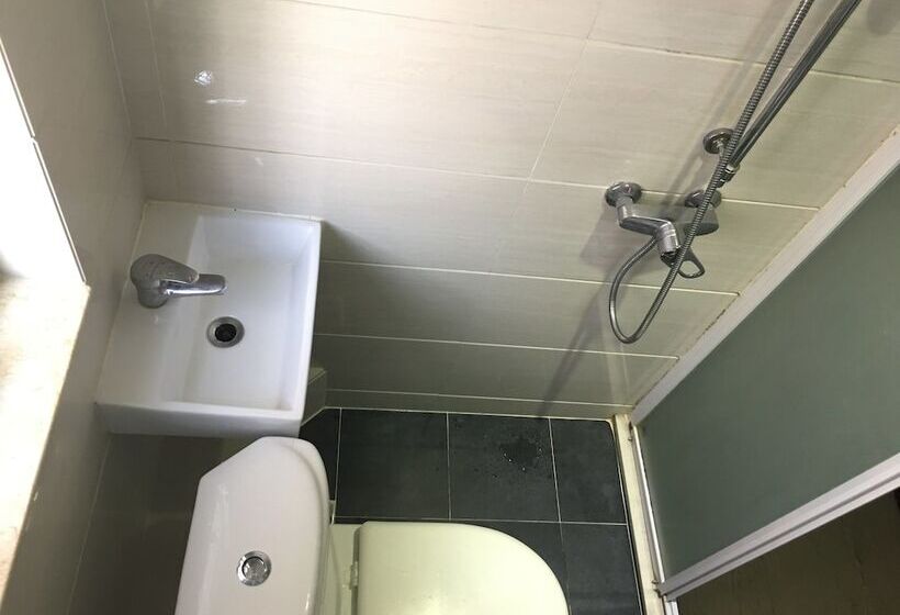 پانسیون Min Hing House