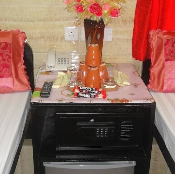 پانسیون Philippine Hostel