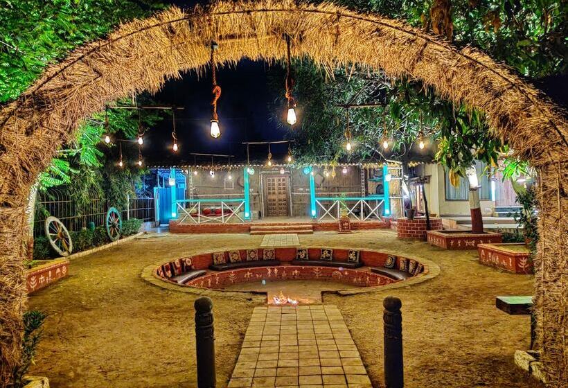 ペンション Pushp Vatika Resort & Lawns