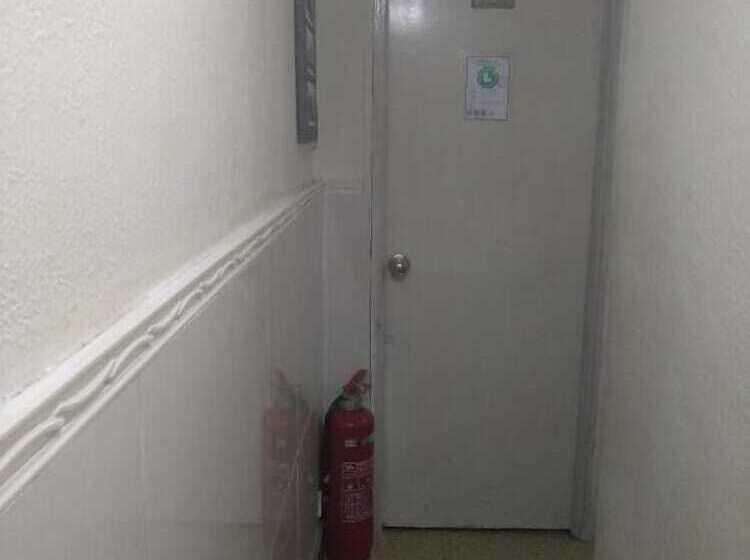 پانسیون South & North House