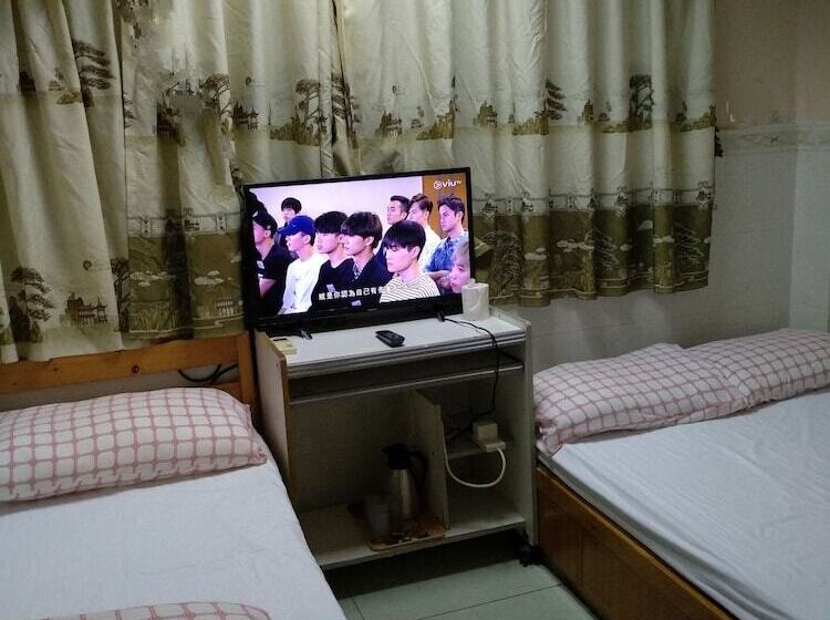 پانسیون South & North House