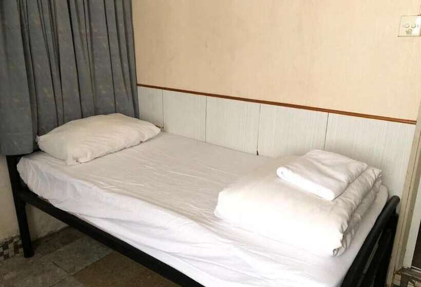 پانسیون South & North House