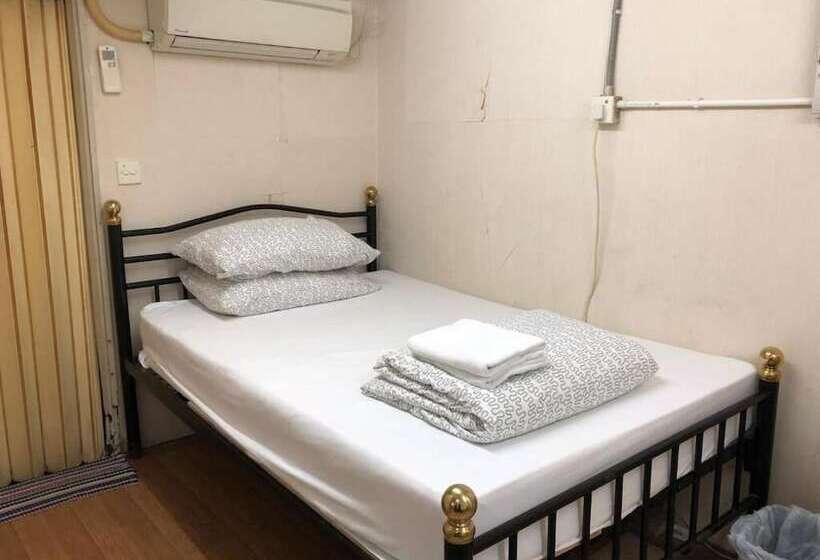 پانسیون South & North House