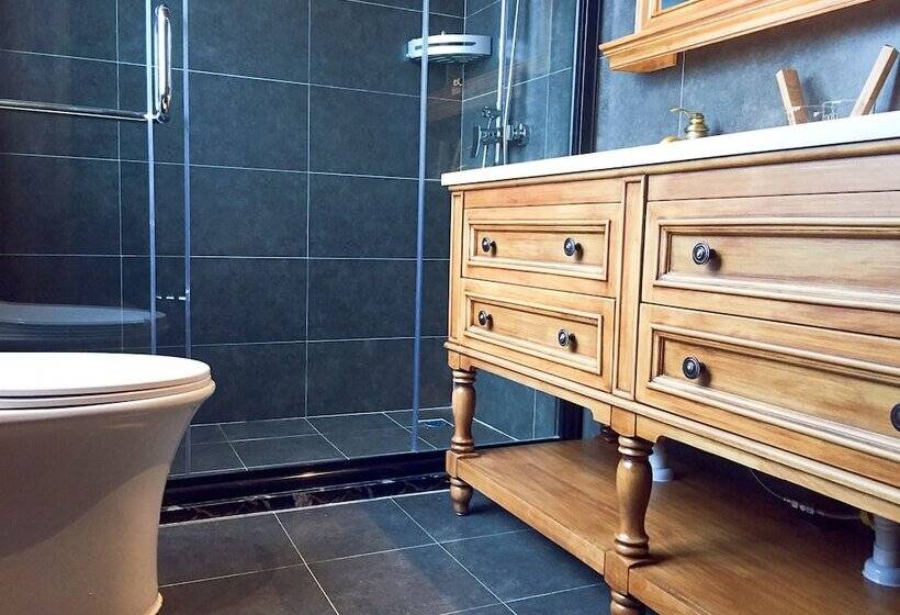 פנסיון The Yard Guesthouse