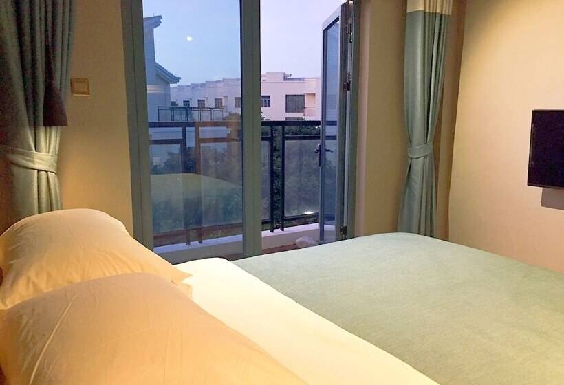 פנסיון The Yard Guesthouse