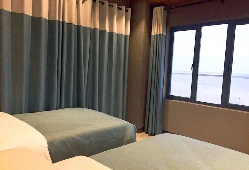 פנסיון The Yard Guesthouse