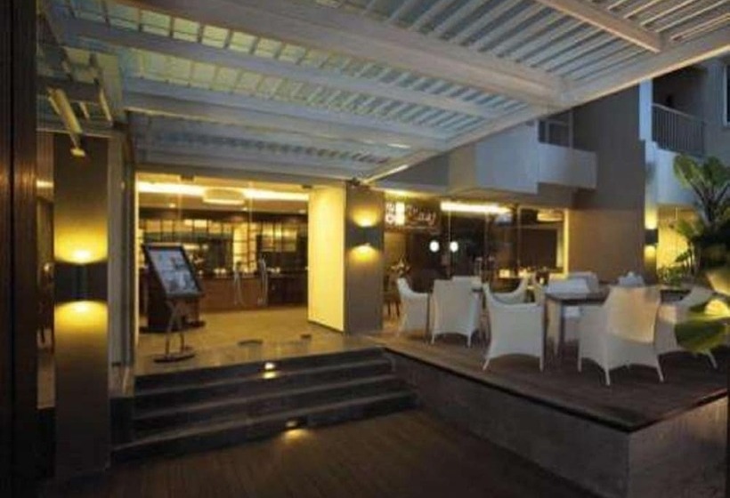 The Malibu Suites Balikpapan By Sissae Living