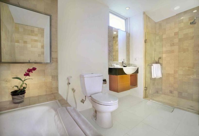 The Malibu Suites Balikpapan By Sissae Living