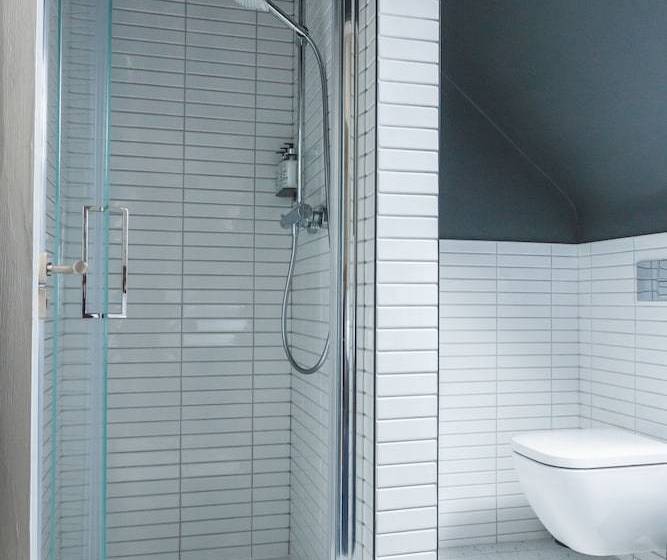 The Queens Bed & Breakfast