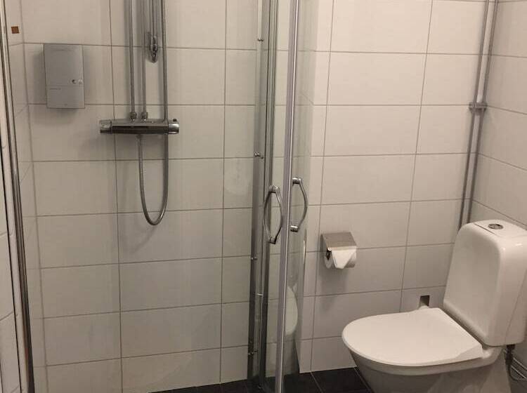 Vallabiten Apartments Via Hotel Esplanad