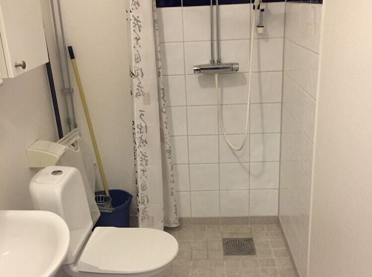 Vallabiten Apartments Via Hotel Esplanad