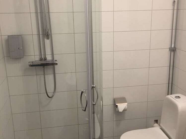 Vallabiten Apartments Via Hotel Esplanad