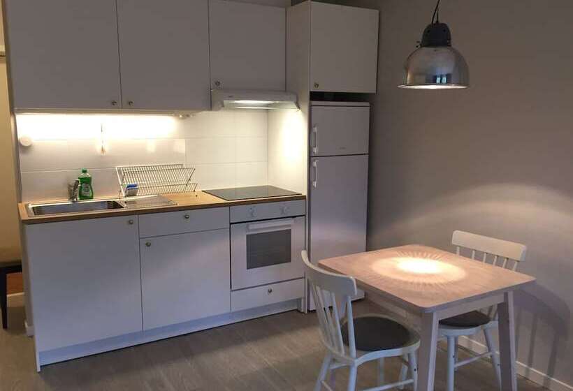 Vallabiten Apartments Via Hotel Esplanad