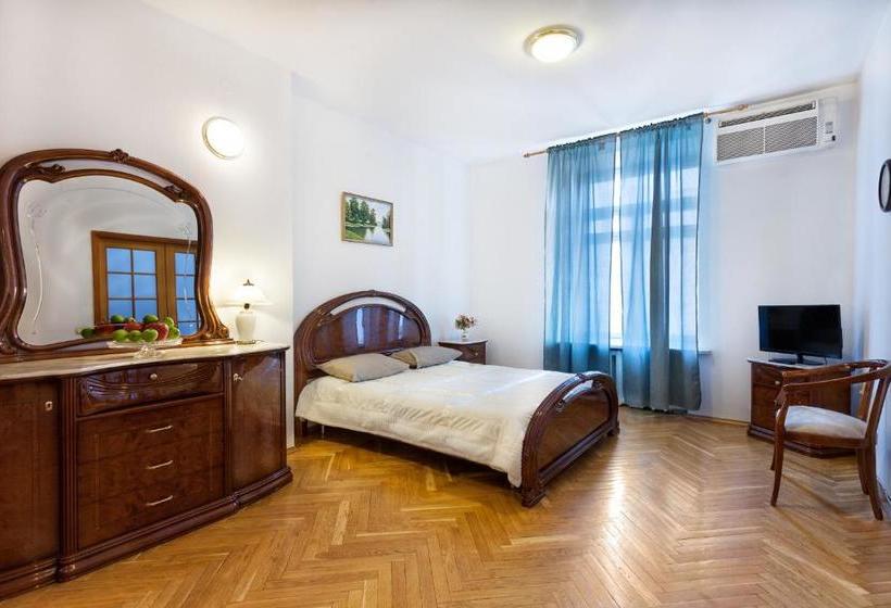 Versal Hotel On Kutuzovskiy