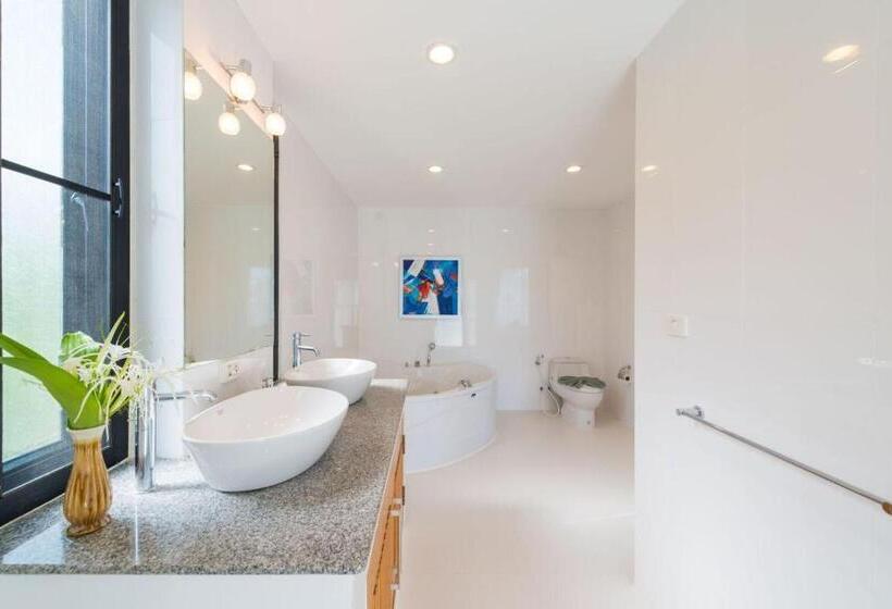 White Stone   Luxurious Sunset View 4 Bed Pool Villa