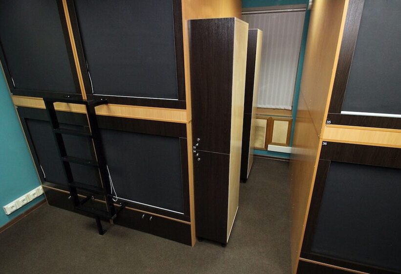 هاستل Homebox Capsule