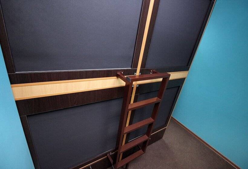 هاستل Homebox Capsule