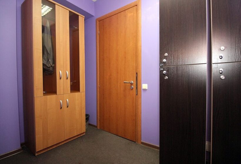 هاستل Homebox Capsule