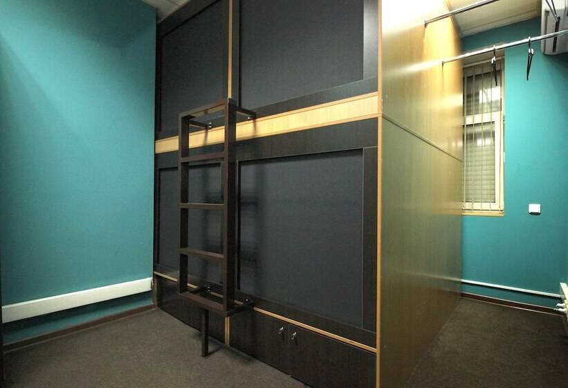 هاستل Homebox Capsule