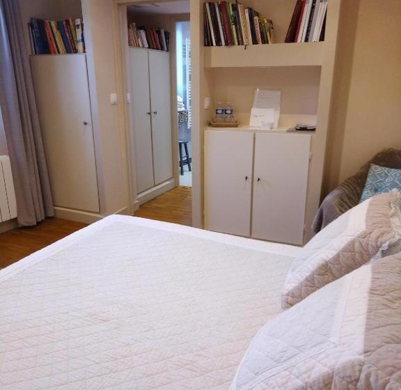 ベッドアンドブレックファースト Au Fil De L'eau