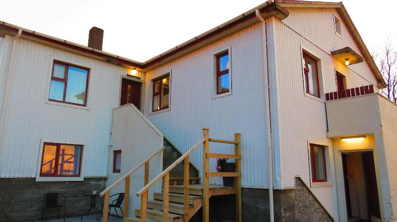 تختخواب و صبحانه Guesthouse Kalfafellsstadur