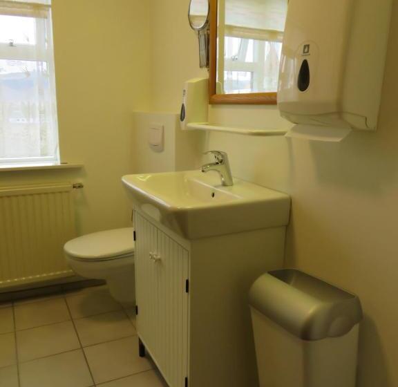 تختخواب و صبحانه Guesthouse Kalfafellsstadur