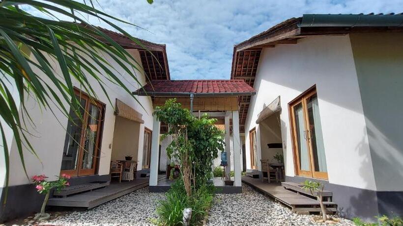 민박 Living Room Lembongan