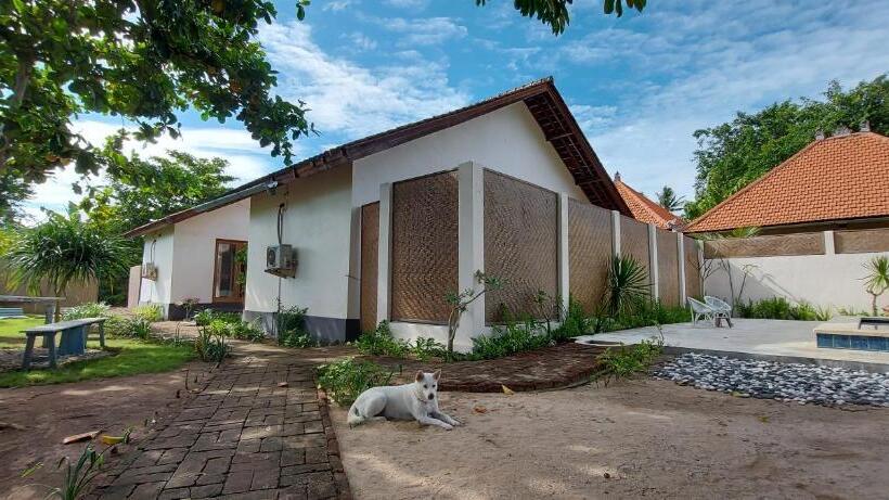 민박 Living Room Lembongan