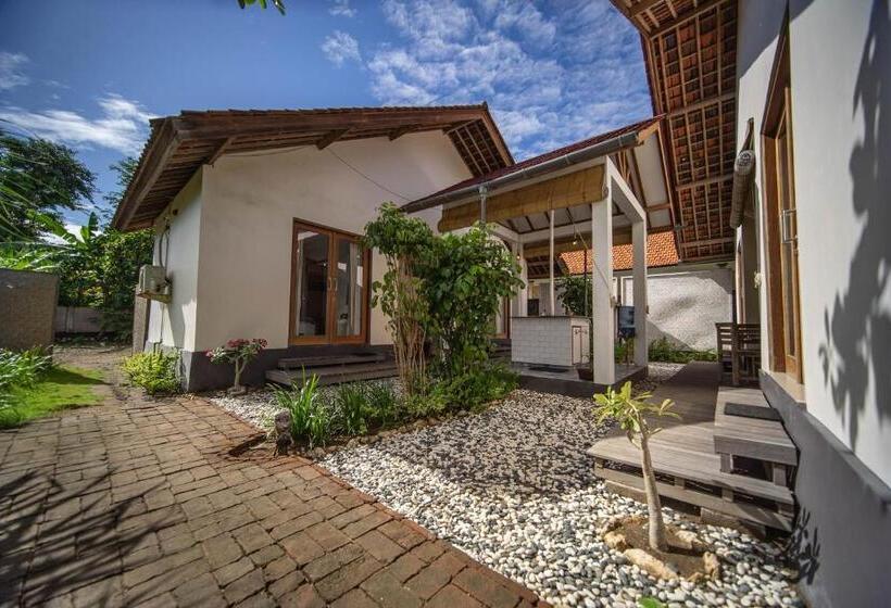 민박 Living Room Lembongan