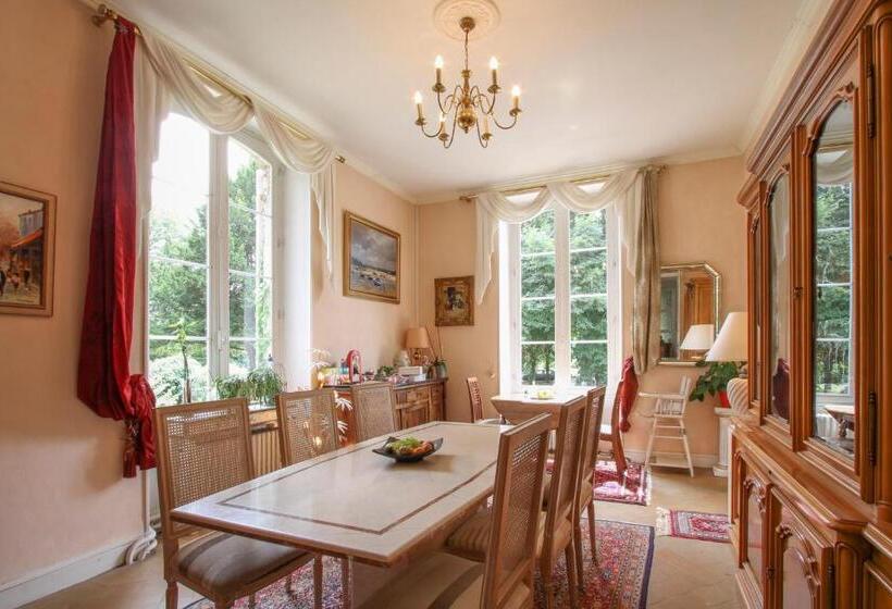 צימר Manoir Des Turets