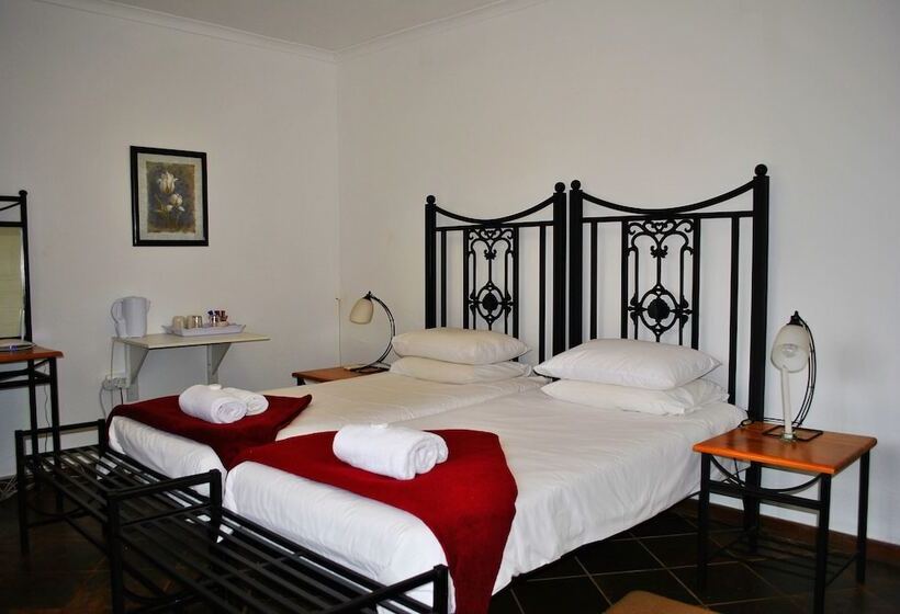 مبيت وإفطار Mount Azimbo Lodge