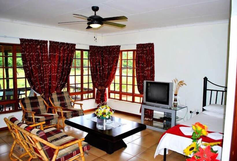 مبيت وإفطار Mount Azimbo Lodge