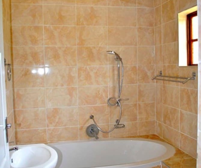 مبيت وإفطار Mount Azimbo Lodge