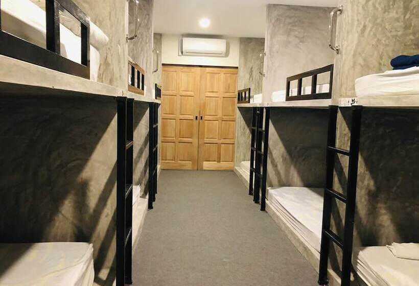 Cookoobird Home Hostel