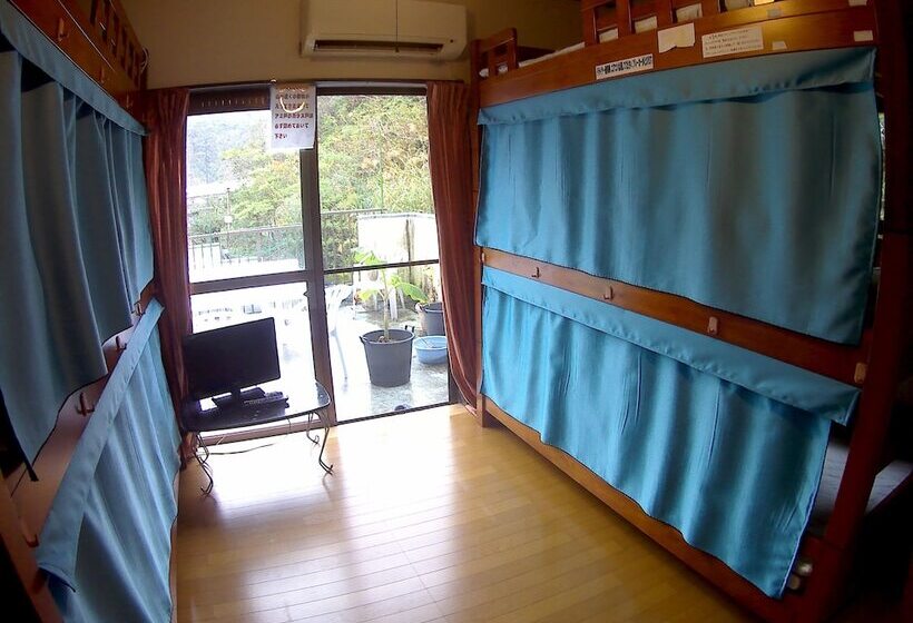 Guest House In Amami Ryoufuu   Hostel