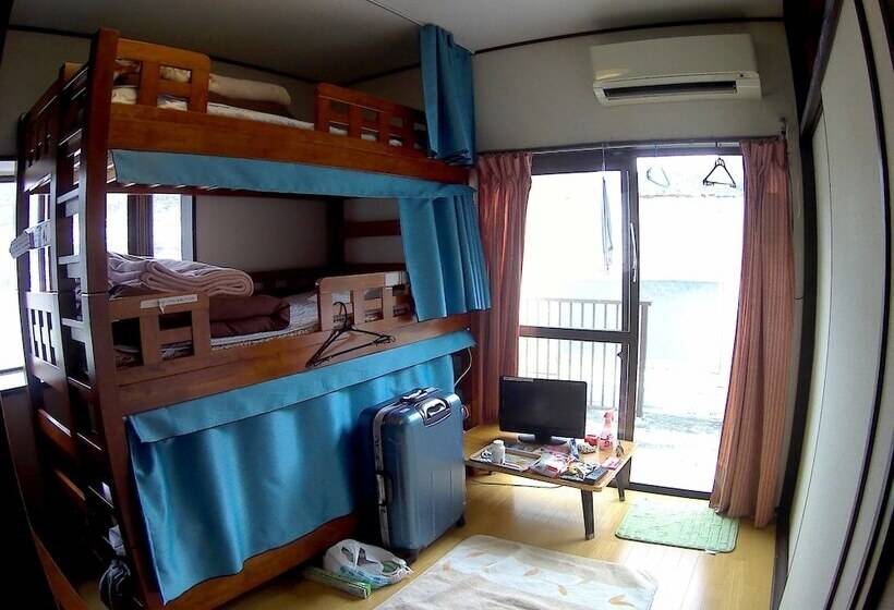 Guest House In Amami Ryoufuu   Hostel
