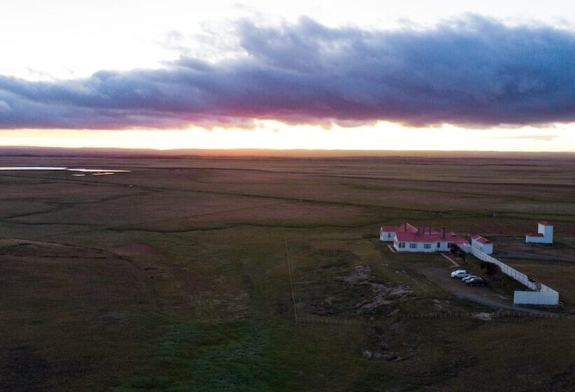 פונדק Estancia Caleta Josefina